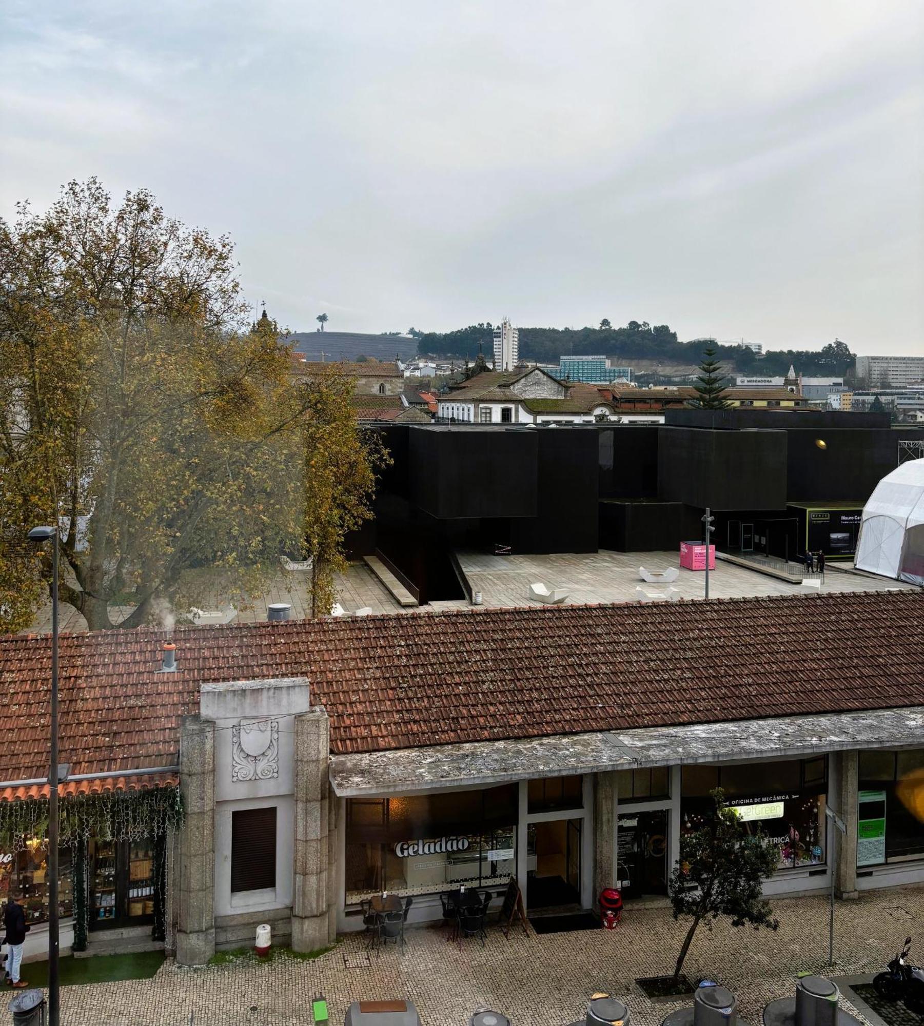 Three Little Birds Apartment Guimaraes Luaran gambar
